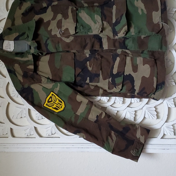 Small Short Vintage Distressed Camo Jacket Autobot and Deception Transfo… - Picture 6 of 10
